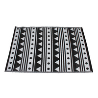 Rectangular Outdoor Reversible Mat Weatherproof Bold Design 120 x 180cm