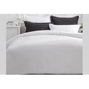 Queen Size White Color Quilt Cover Set (3PCS)