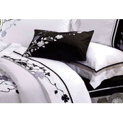 Queen Size Embroidery Tree and Leaf Pattern White Quilt Cover Set (3PCS)