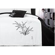 Queen Size Embroidered Bamboo Pattern White Quilt Cover Set (3PCS)