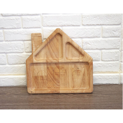 House shaped feeding tray