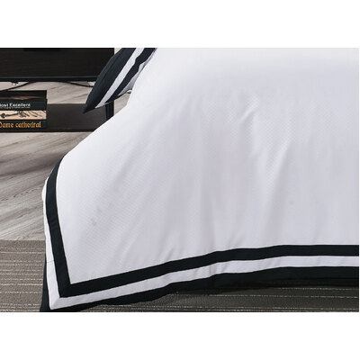 Super King Size Charcoal and White Square Patter Quilt Cover Set (3PCS)