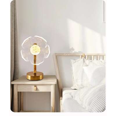 Petal Shape Luxury Acrylic Table Lamp - Modern USB Powered Night Light